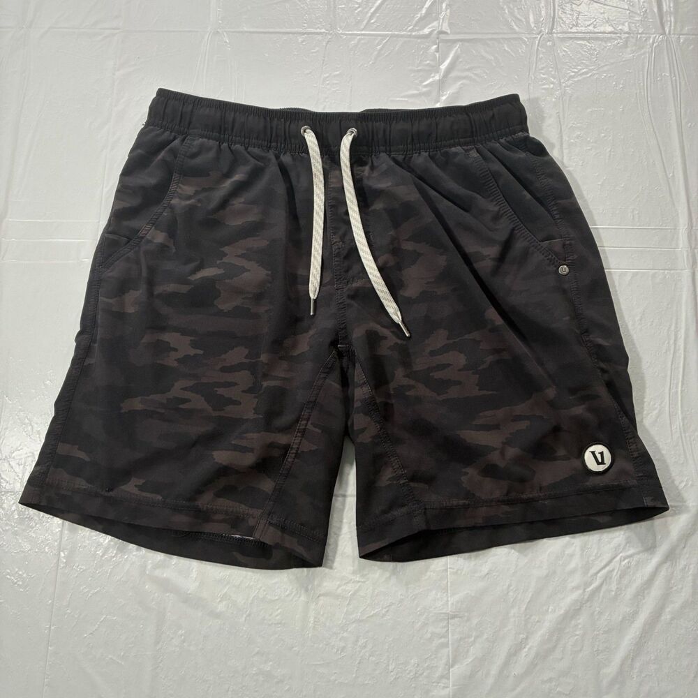 Vuori Kore Shorts Mens Medium 7.5” Black Camo Lined Gym Athletic Outdoor